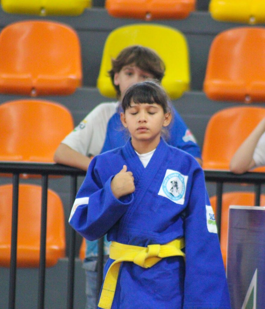 Judoca autista de Três Lagoas garante vaga no Brasileiro e leva exemplo de inclusão para o tatame nacional Judoca autista de Três Lagoas garante vaga no Brasileiro e leva exemplo de inclusão para o tatame nacional