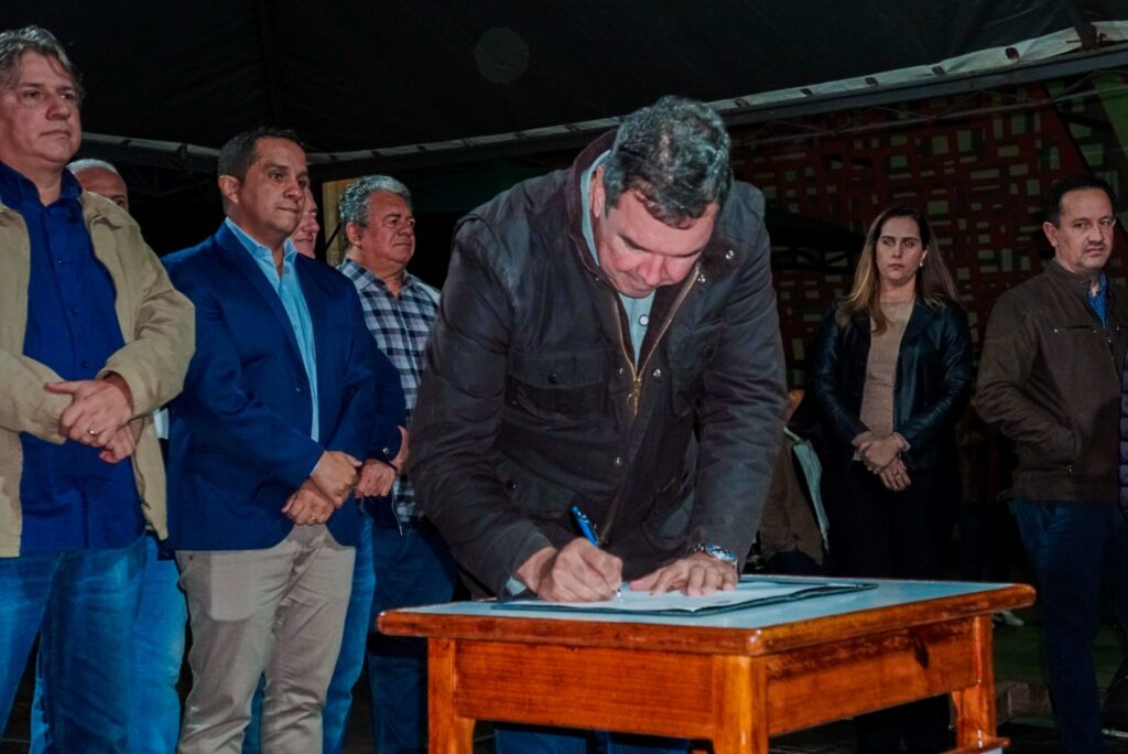 Pacote de cerca de R$ 20 milhões impulsiona novos investimentos em Bataguassu durante visita do governador Eduardo Riedel