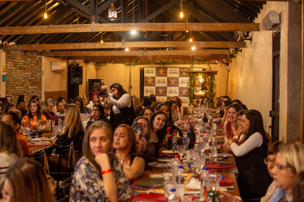 Encontro para empreendedoras promove conexão de mulheres em Três Lagoas Encontro para empreendedoras promove conexão de mulheres em Três Lagoas