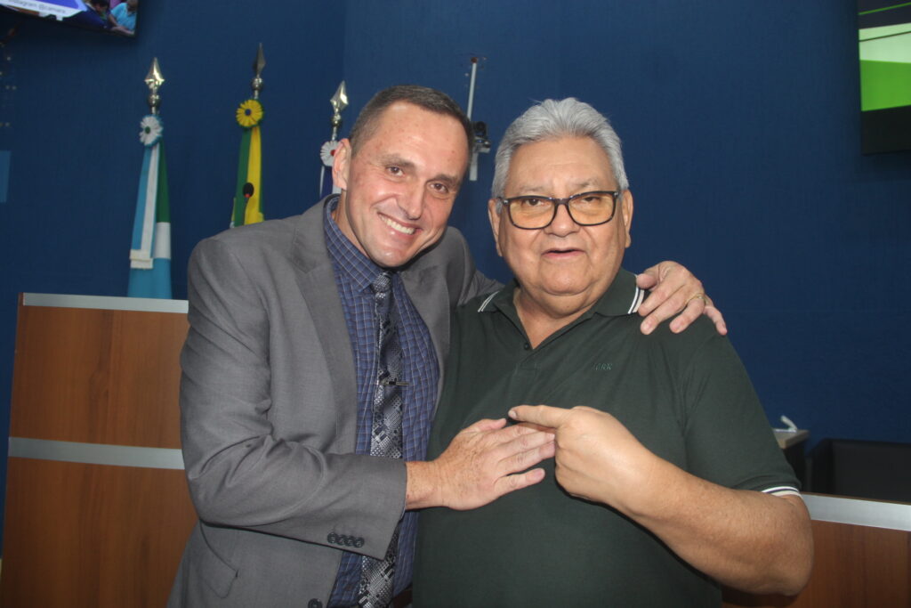 Vereador sargento Rodrigues homenageia personalidades que fazem a diferença em Três Lagoas Vereador sargento Rodrigues homenageia personalidades que fazem a diferença em Três Lagoas