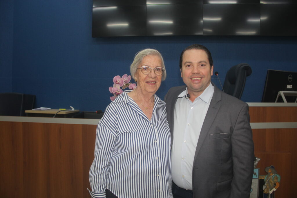 Vereador sargento Rodrigues homenageia personalidades que fazem a diferença em Três Lagoas Vereador sargento Rodrigues homenageia personalidades que fazem a diferença em Três Lagoas