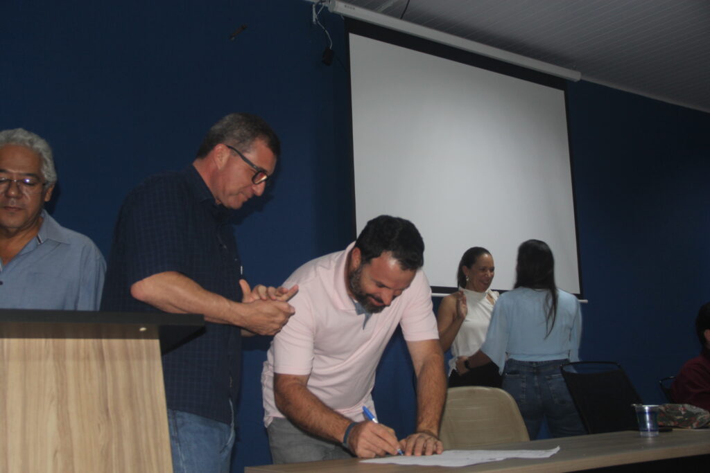 Três Lagoas empossa novos conselhos e fortalece a construção de políticas públicas Três Lagoas empossa novos conselhos e fortalece a construção de políticas públicas