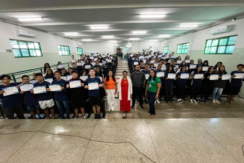 Mais de 300 contratos assinados provam que a Educação Profissional transforma vidas em Três Lagoas Mais de 300 contratos assinados provam que a Educação Profissional transforma vidas em Três Lagoas