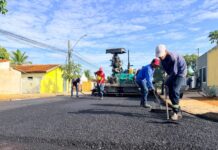 Prefeitura dá continuidade à 1ª etapa do recapeamento asfáltico com nova frente de obras no Bairro Santa Rita