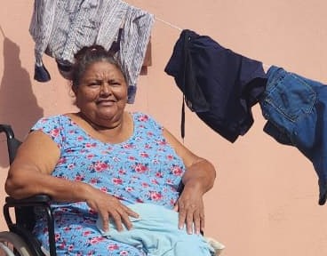 Dona de casa transforma um simples varal em esperança para quem mais precisa em Três Lagoas Dona de casa transforma um simples varal em esperança para quem mais precisa em Três Lagoas
