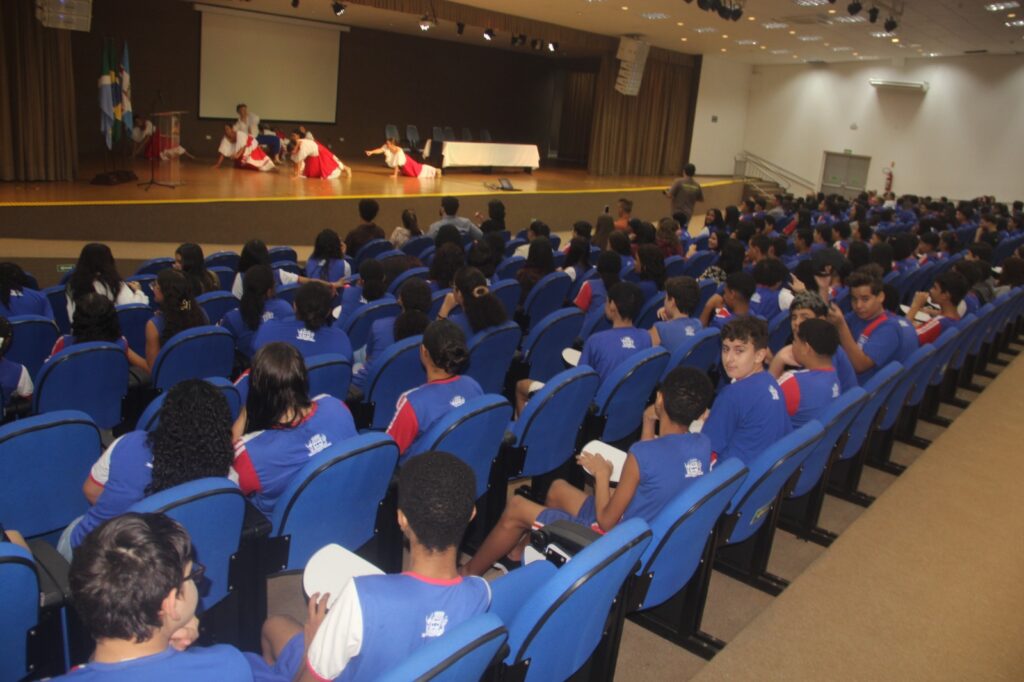 Tecnologia e inovação transformam aprendizado de estudantes com entrega de certificados da Carreta Digital em Três Lagoas Tecnologia e inovação transformam aprendizado de estudantes com entrega de certificados da Carreta Digital em Três Lagoas
