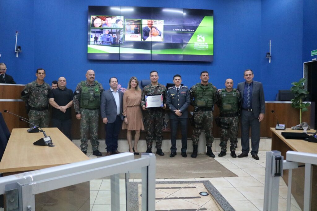 Vereador sargento Rodrigues homenageia personalidades que fazem a diferença em Três Lagoas Vereador sargento Rodrigues homenageia personalidades que fazem a diferença em Três Lagoas