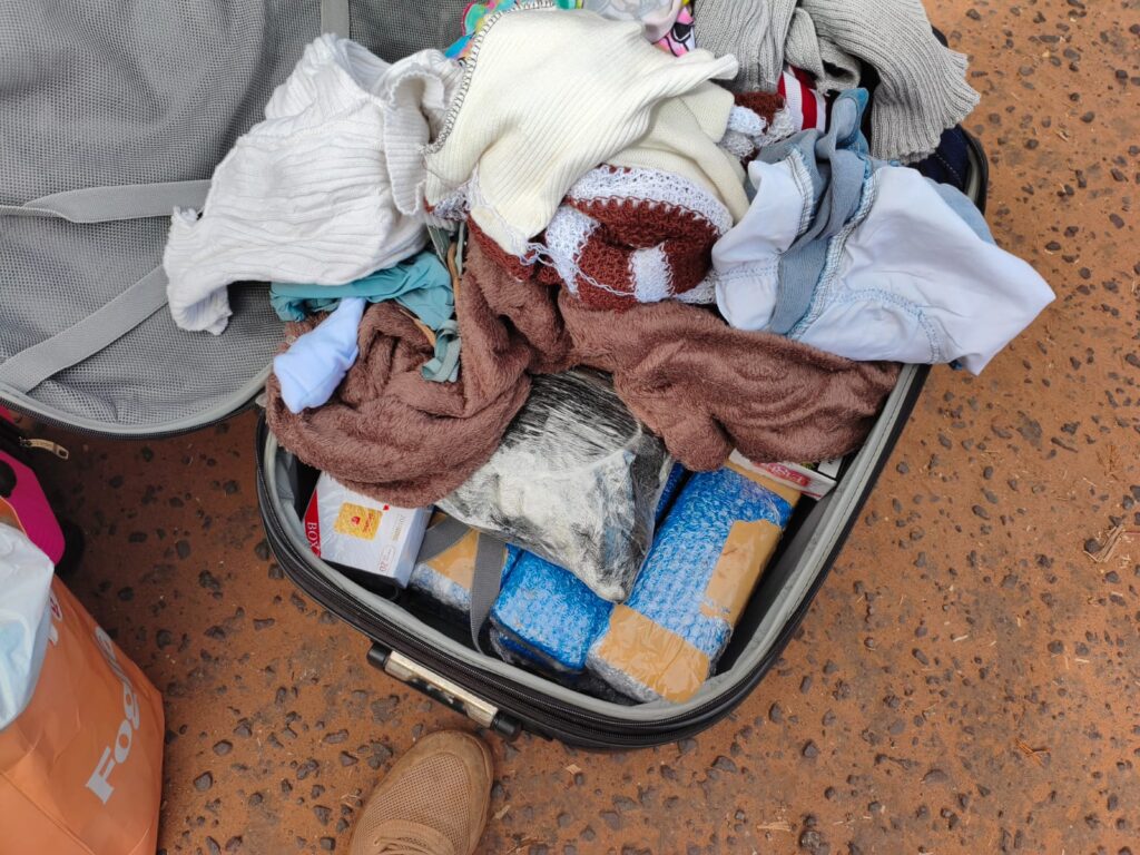 PRF apreende drogas e cigarros contrabandeados durante fiscalização em Água Clara PRF apreende drogas e cigarros contrabandeados durante fiscalização em Água Clara