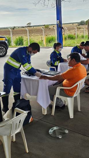 Way-112 realiza ação de saúde e conscientização para motoristas