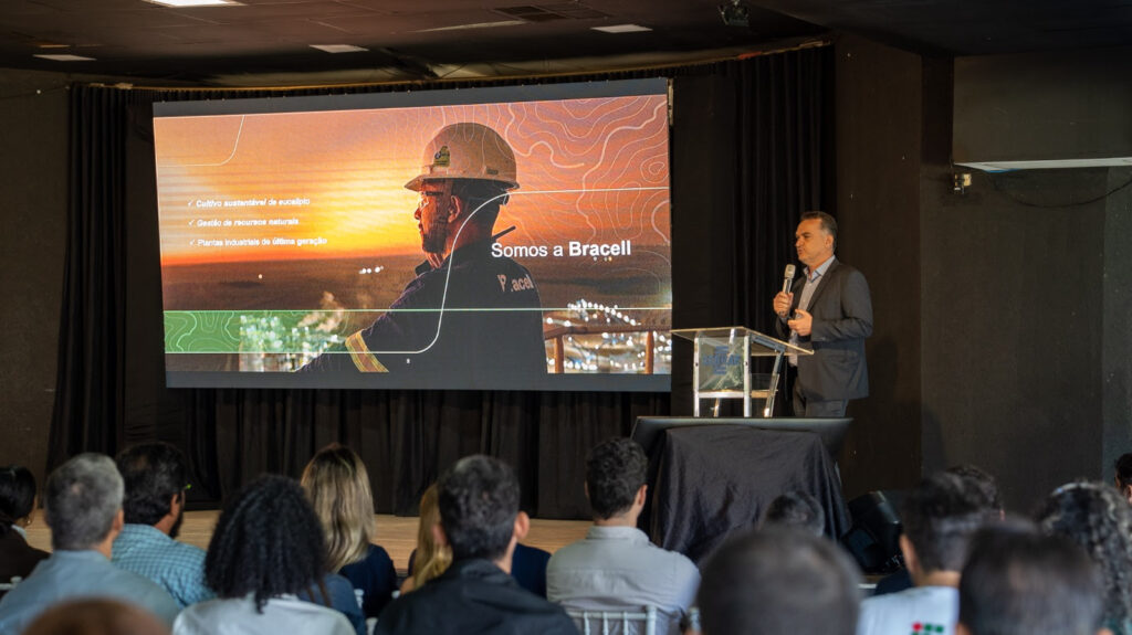 Em Três Lagoas, Encadear Summit gera mais de R$ 60,6 milhões em expectativas de negócios Em Três Lagoas, Encadear Summit gera mais de R$ 60,6 milhões em expectativas de negócios