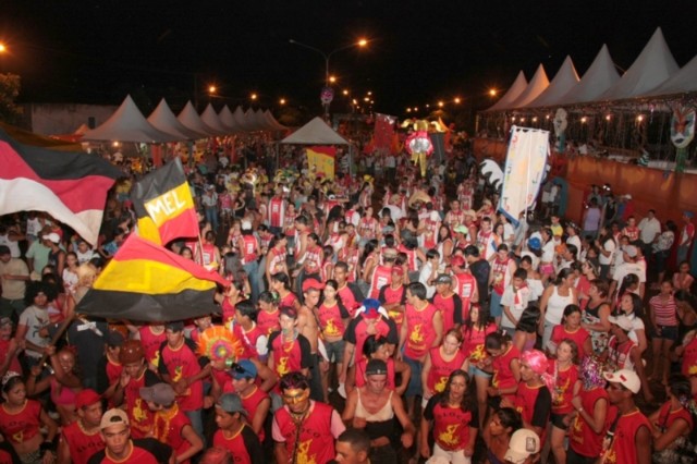 CarnaRibas 2011 abre programação de aniversário de Ribas