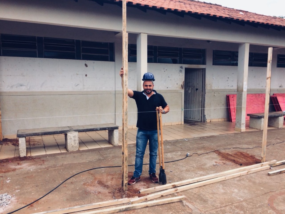 Secretária de Educação de Três Lagoas visita andamento de obras dos CEIs pelo PROREME