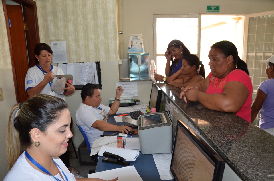 Equipes da ESF Vila Haro promovem dia de atenção especial à saúde da mulher