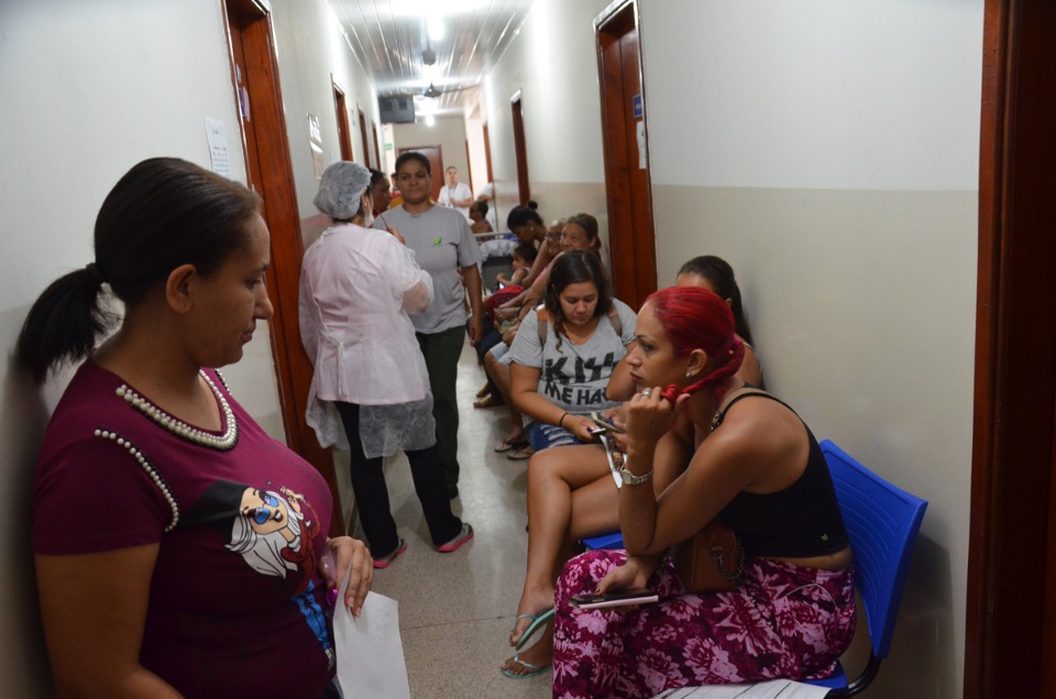 Equipes da ESF Vila Haro promovem dia de atenção especial à saúde da mulher
