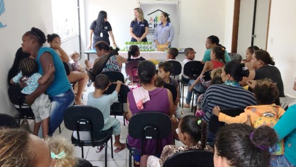 Crianças do Colo de Mãe da Assistência Social de Três Lagoas recebem kits de higiene bucal