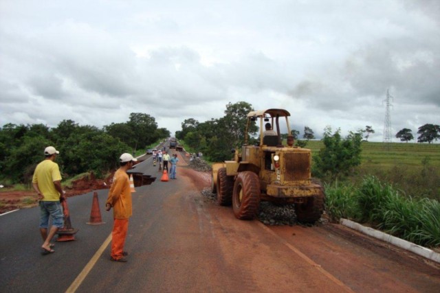 Chuva interrompe rodovia no trecho que liga Paranaíba a Cassilândia