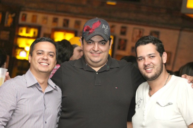 Victor & Matheus Viracopos Botequim