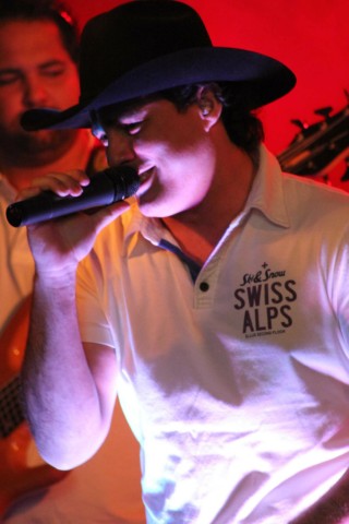 Victor & Matheus Viracopos Botequim