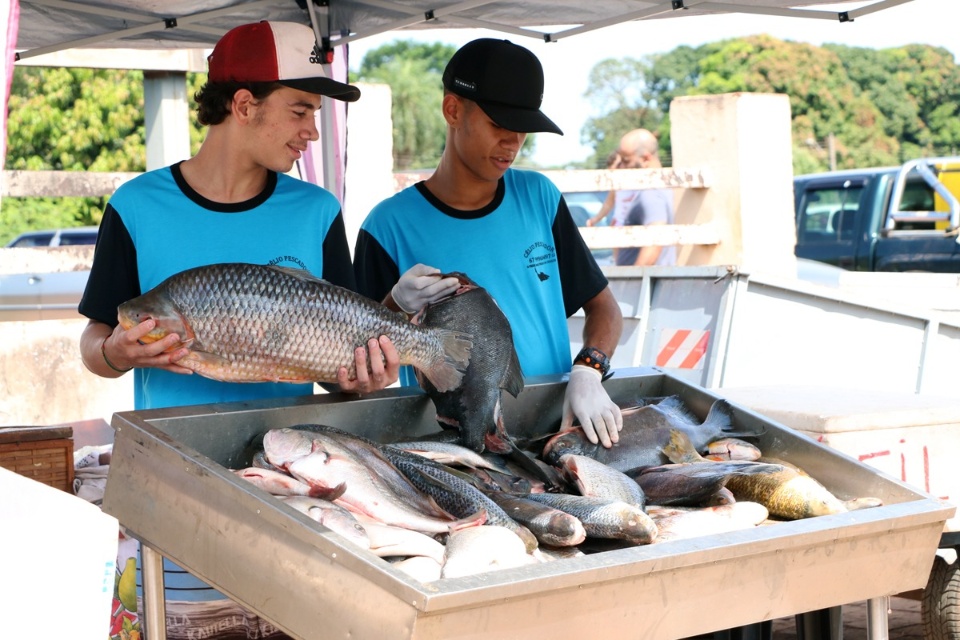 5ª Feira do Peixe recebe cerca de 4 mil clientes em Três Lagoas