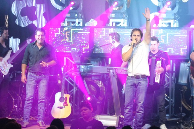 Maycon & Renato Viracopos Botequim