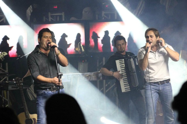 Maycon & Renato Viracopos Botequim