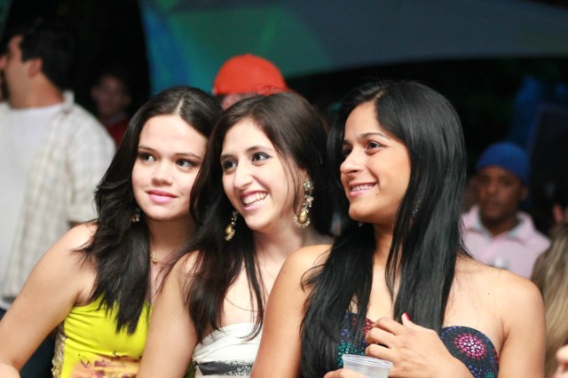 Até Que A Noite Vire Dia.