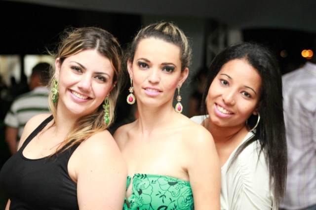 Até Que A Noite Vire Dia.