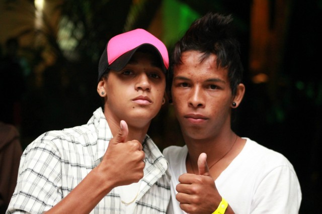 Até Que A Noite Vire Dia.