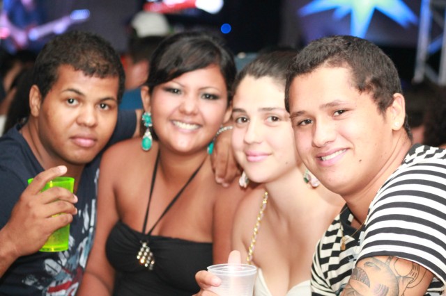 Até Que A Noite Vire Dia.