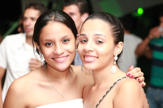 Até Que A Noite Vire Dia.