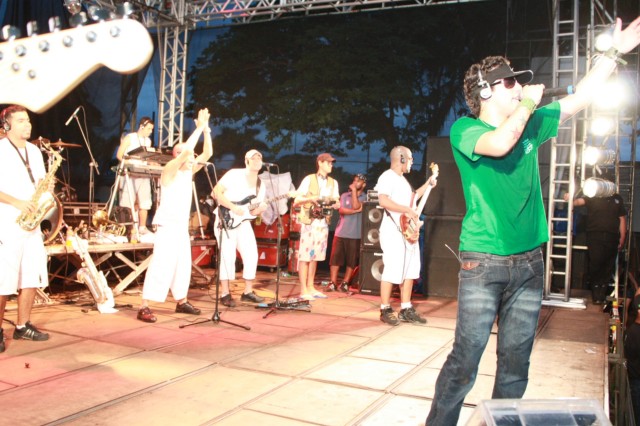 Show de Rapazolla atrai multidão em Paranaíba