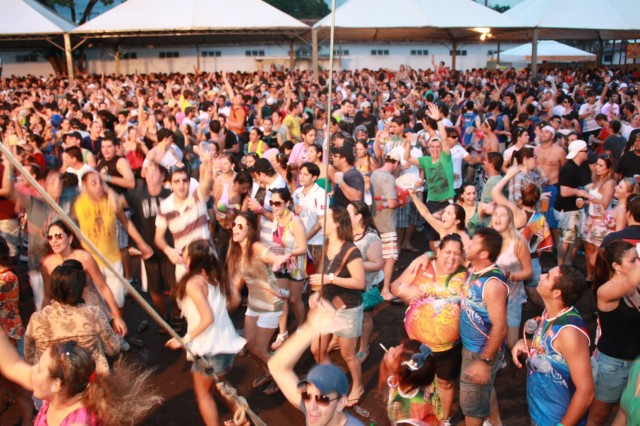 Show de Rapazolla atrai multidão em Paranaíba