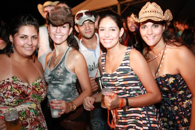 Show de Rapazolla atrai multidão em Paranaíba