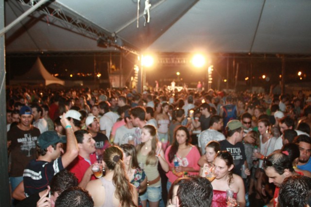 Show de Rapazolla atrai multidão em Paranaíba