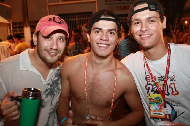 Show de Rapazolla atrai multidão em Paranaíba