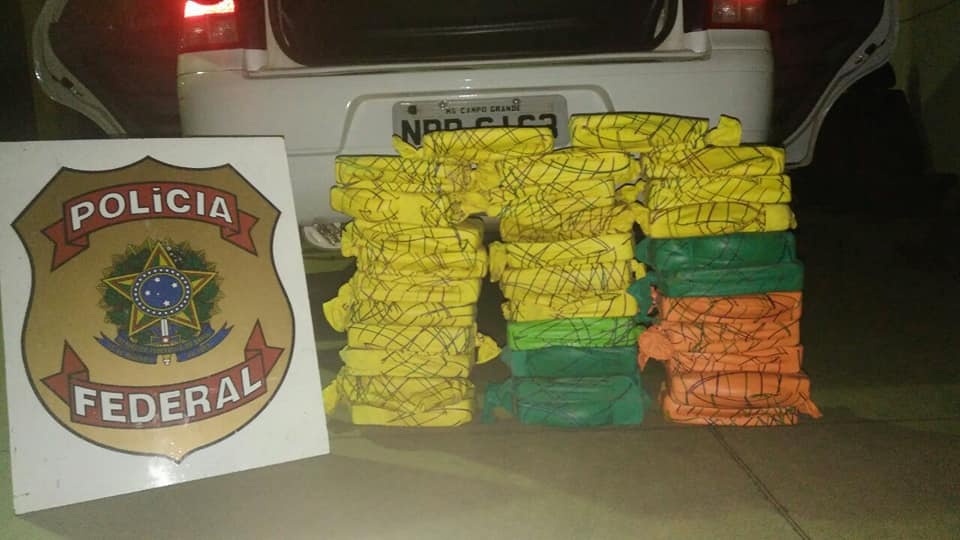 Polícia Federal apreende veículo com 34 quilos de cocaína