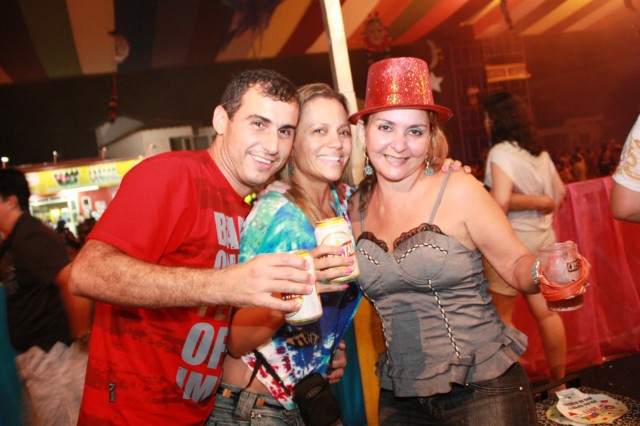 Mais de cem mil pessoas já passaram pelo Carnaíba