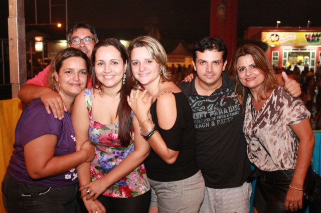 Mais de cem mil pessoas já passaram pelo Carnaíba