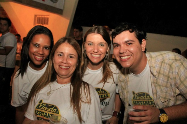 Confira os bastidores da Virada Sertaneja que vai ao ar no último sábado do ano Confira os bastidores da Virada Sertaneja que vai ao ar no último sábado do ano