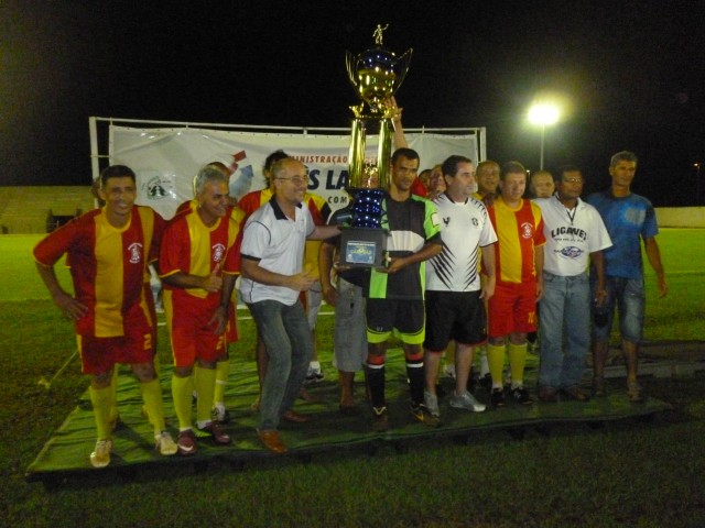Time Amigos do Jorginho do Gás é campeão do “Veteranos Máster 40” 2011
