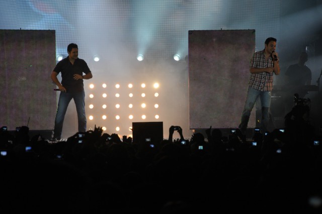 Show com João Bosco e Vinicius atrai 10 mil pessoas no aniversário de Bataguassu