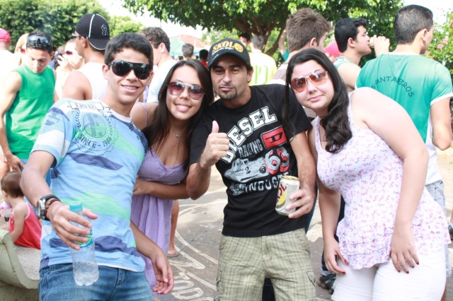 Folia invadiu as ruas e avenidas de Paranaíba