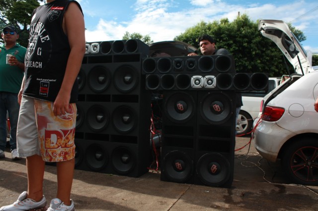 Folia invadiu as ruas e avenidas de Paranaíba