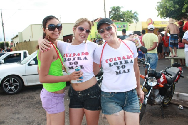 Folia invadiu as ruas e avenidas de Paranaíba