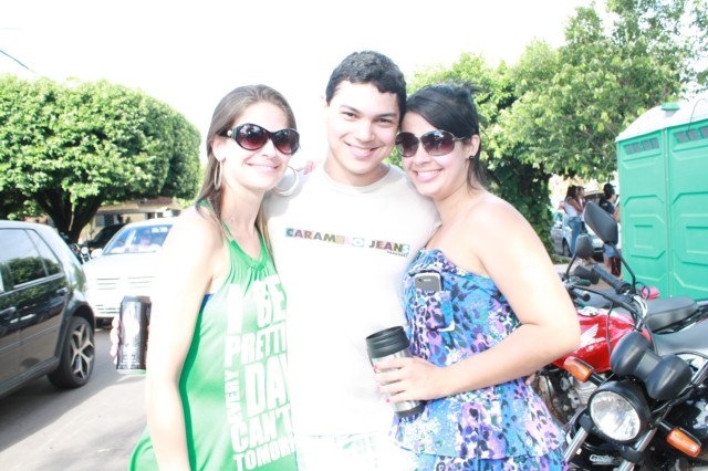 Folia invadiu as ruas e avenidas de Paranaíba