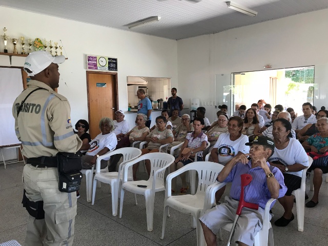 Diretoria Municipal de Trânsito realiza campanha de conscientização em Três Lagoas