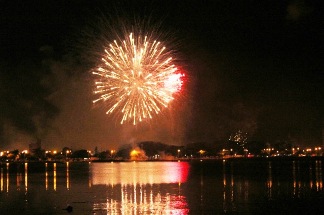 Confira fotos da queima de fogos na Lagoa Maior