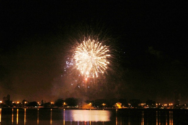 Confira fotos da queima de fogos na Lagoa Maior