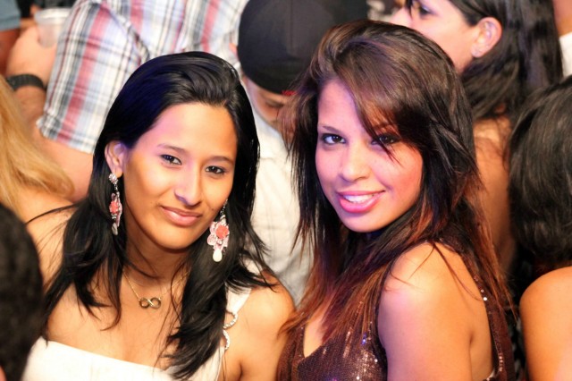 Viracopos Botequim Eletro Pink