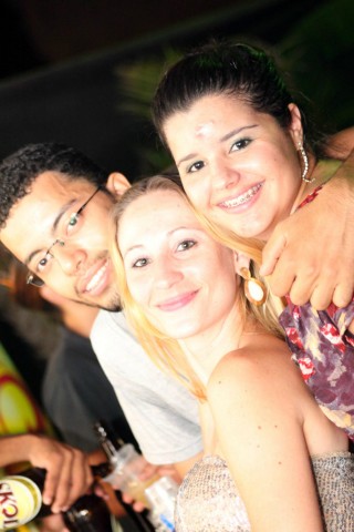 Viracopos Botequim Eletro Pink